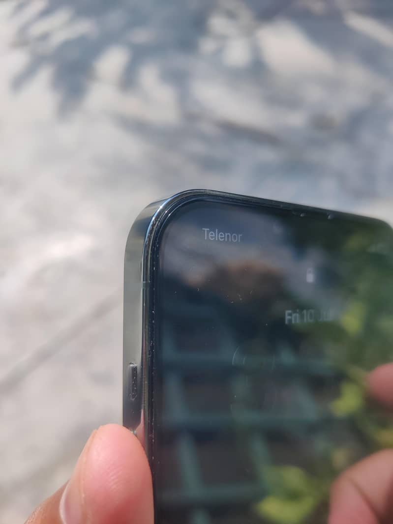Apple iPhone 13 Pro Max 3