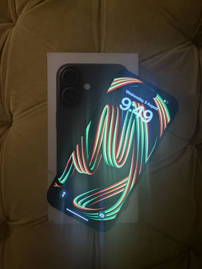 Apple iPhone 16