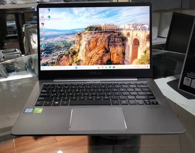 ASUS Zenbook UX410UQK  i5 7thGen  8/256GB |  2 GB GeForce 940MX NVIDIA