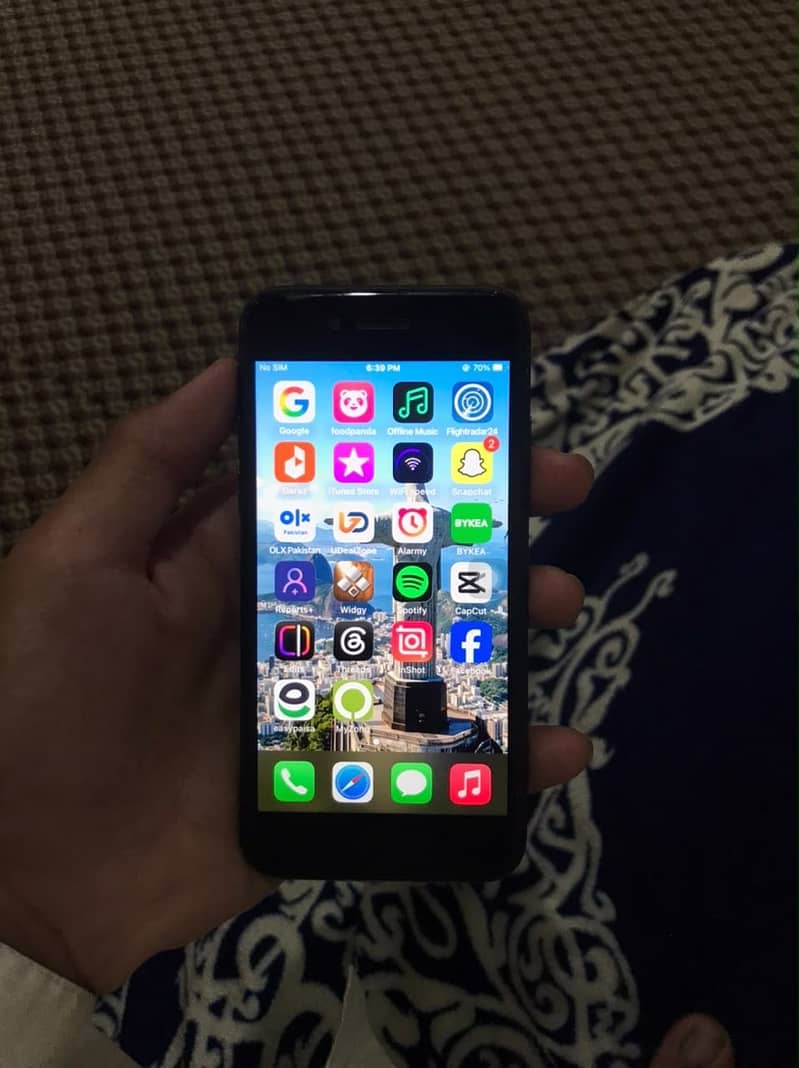 Apple iPhone 8 4