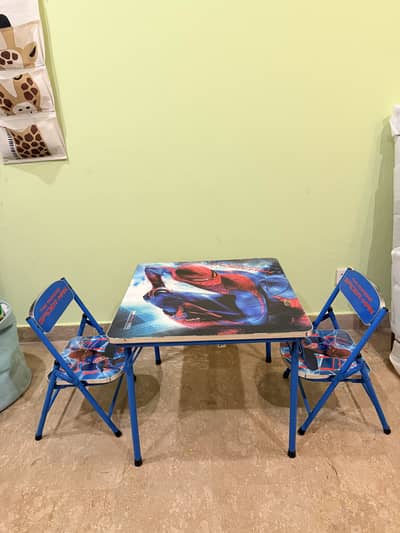 kids study table with 2 chairs