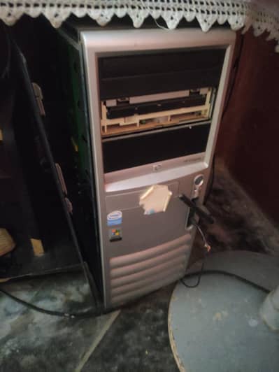 pentium 4 pc for sale. windows 7 installed