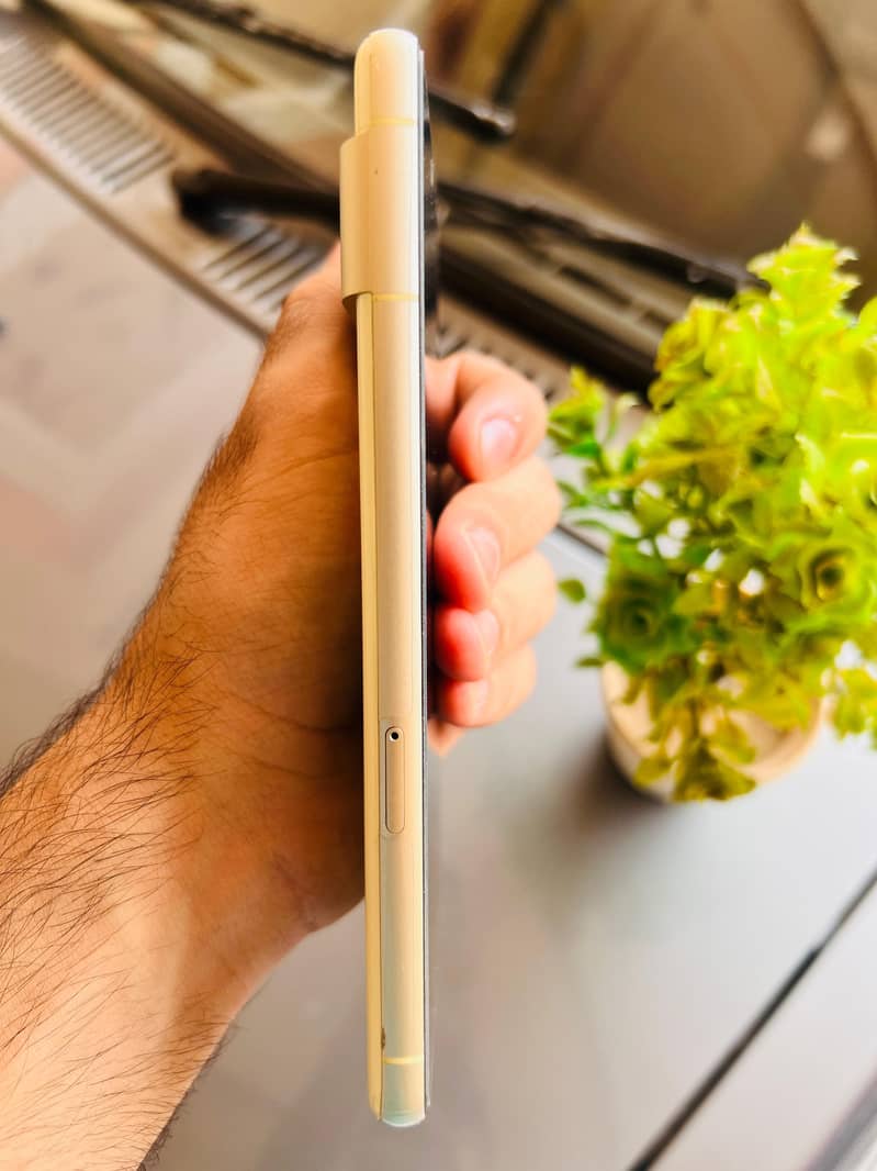 Google Pixel 7 5