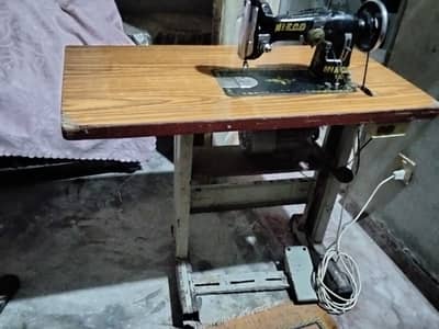 MIECO Zig-zag embroidery machine with best motor and iron table