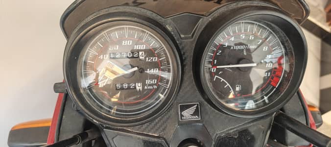 Honda CB125 F