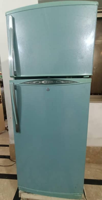 Used Waves 2-Door Refrigerator - Freezer 100% Ok
