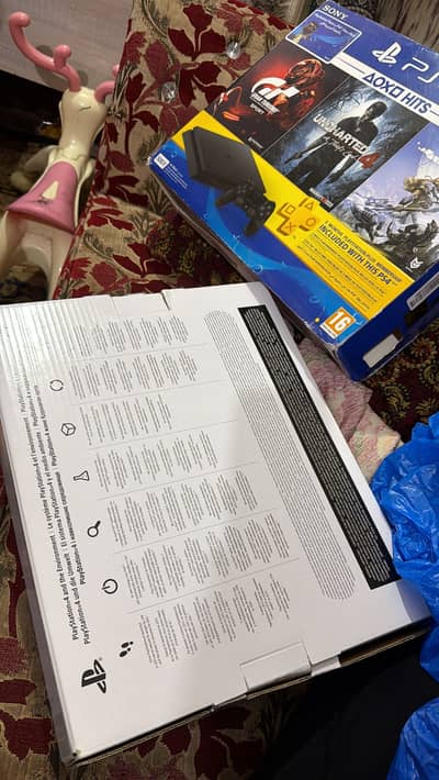 Ps 4 slim like brand new