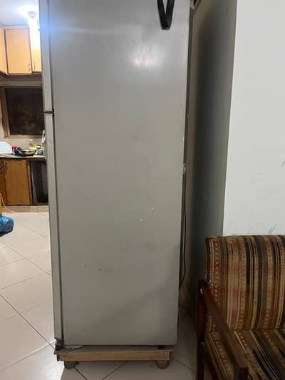 21 Cubic Feet Refrigerator For Sale