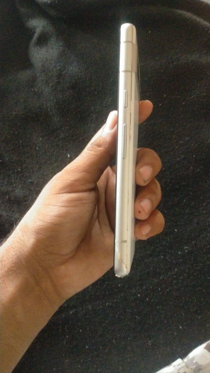 Google Pixel 7a 3