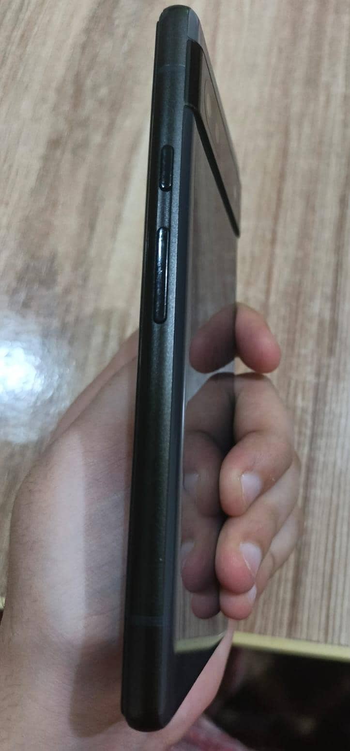Google Pixel 6a 5