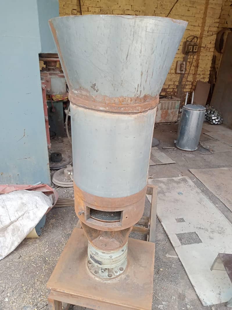 feed pallet 4