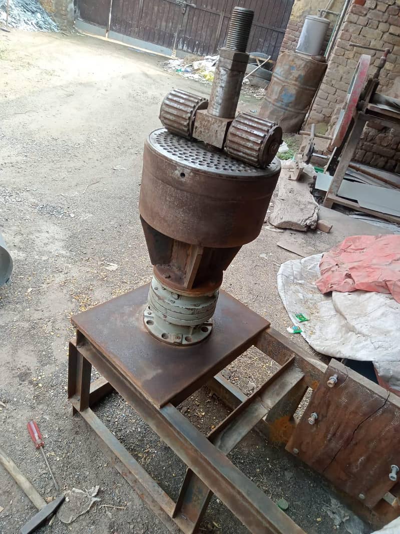 feed pallet 7