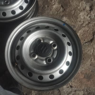 New and second hand tyres and rim
