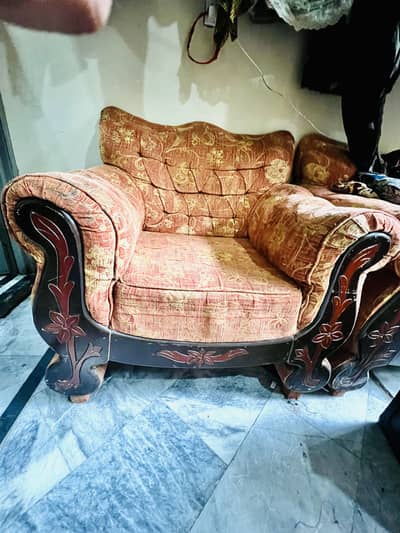 Used 3+2+1 Wooden Sofa Set - Classic Design - Lahore