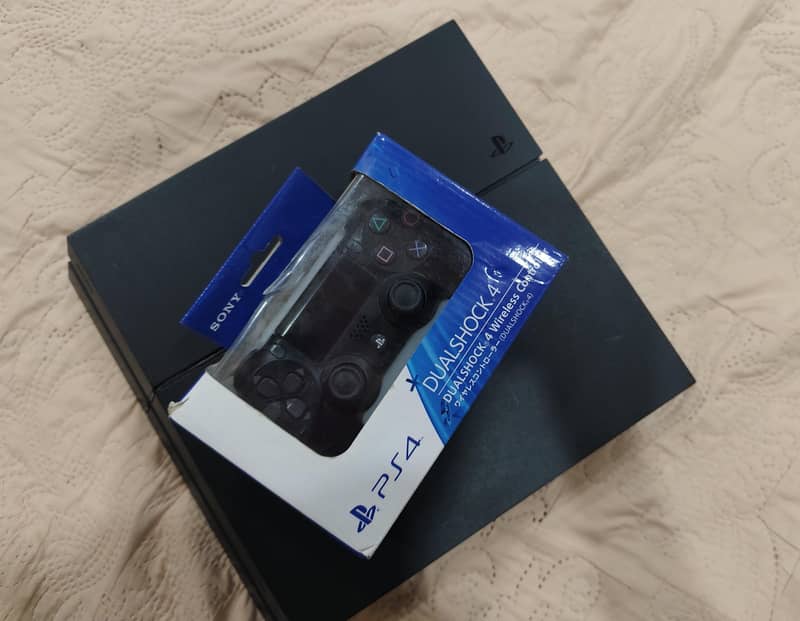 Ps4 with 4 controllers 4