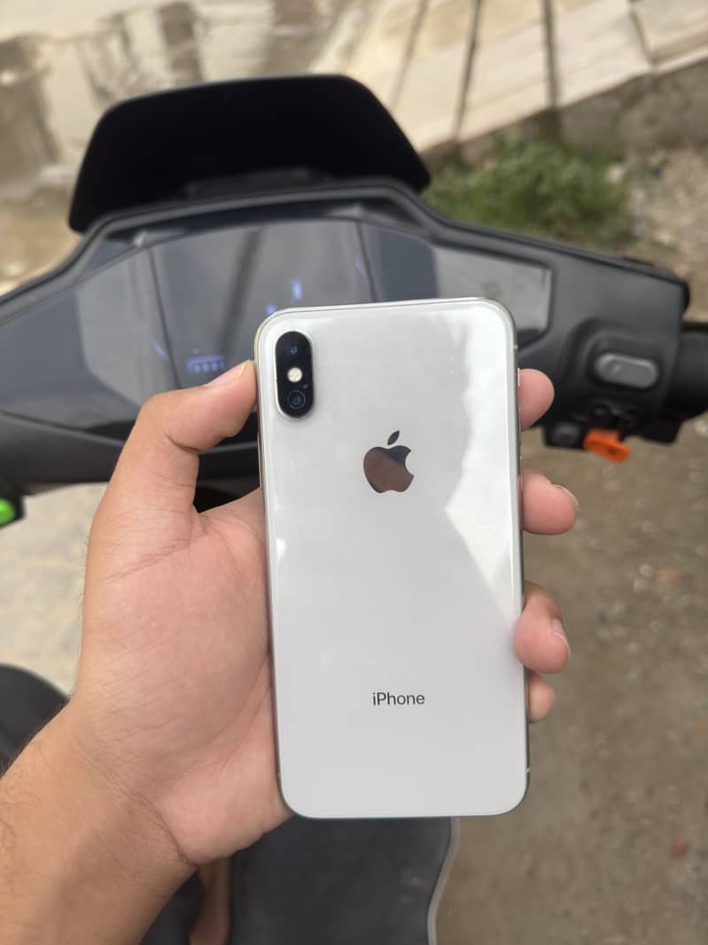 Apple iPhone X 6