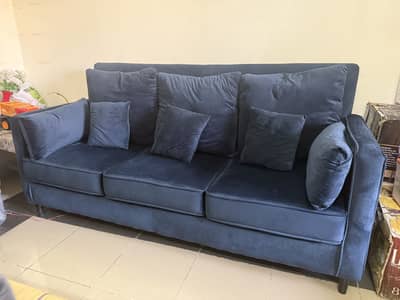 New purchased 5 seater sofa set with 2 stools slightly used
