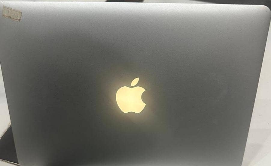Apple Macbook Pro 2