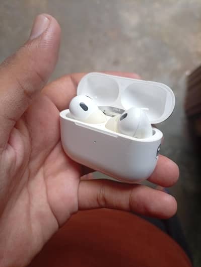 earpods earbud earphones ear buds - White