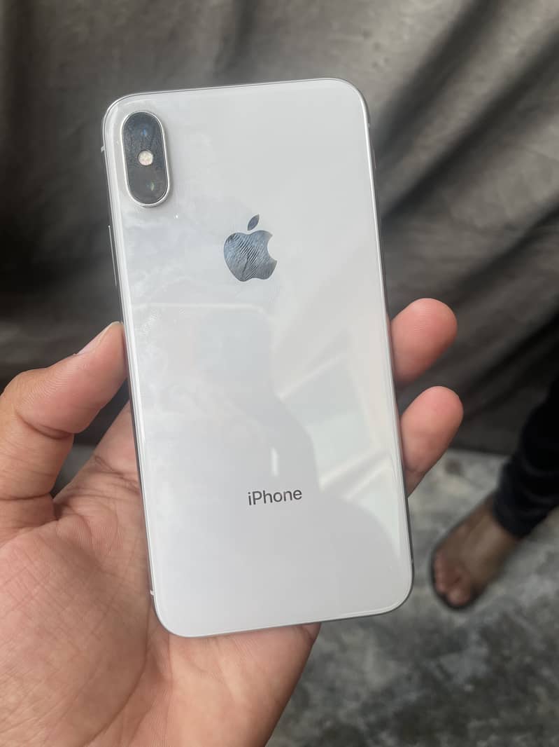 Apple iPhone X 3