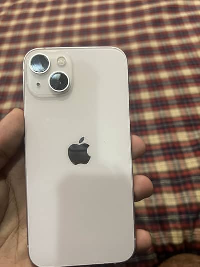 Apple iPhone 13