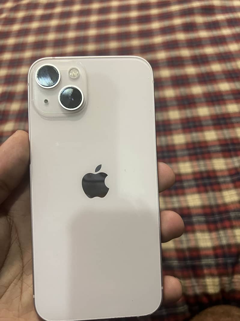 Apple iPhone 13 0