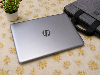TUCH SECREEN lap top