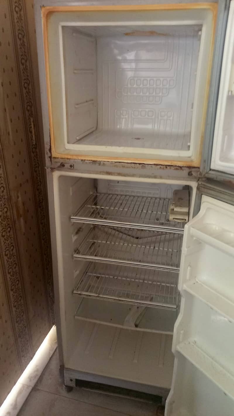 Dawlance fridge 1