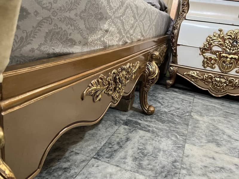 Bed And Dressing Table 3