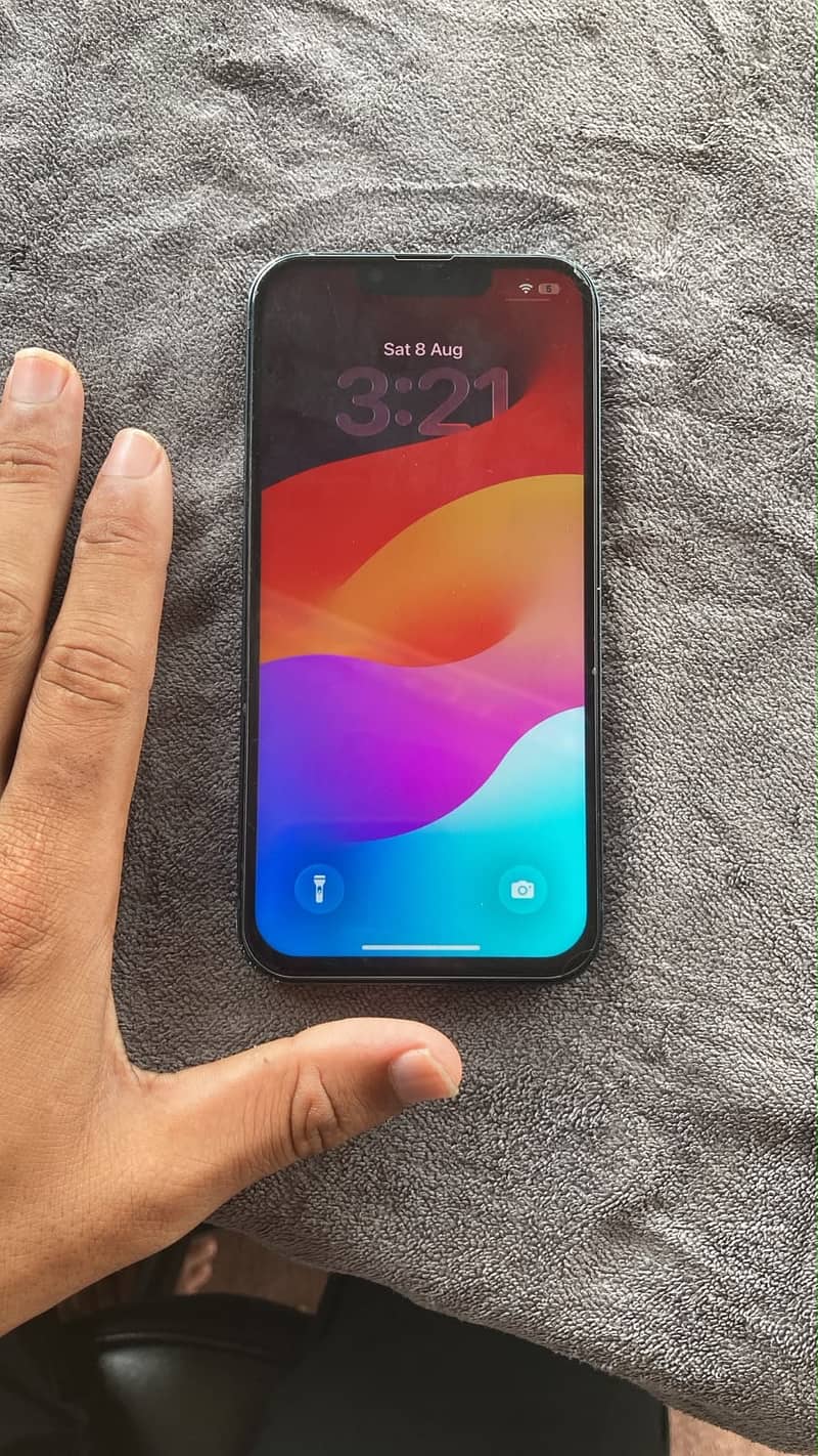 Apple iPhone 13 3