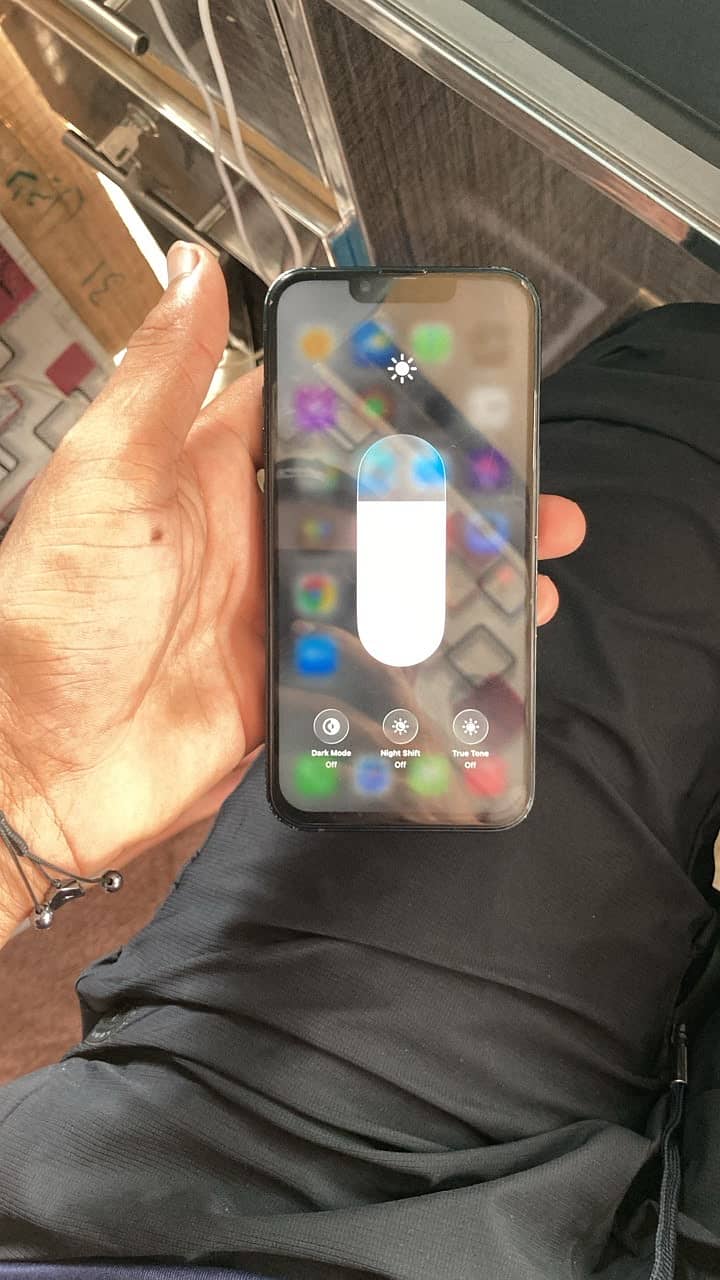 Apple iPhone 13 5