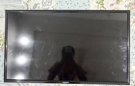 Samsung 32 inches