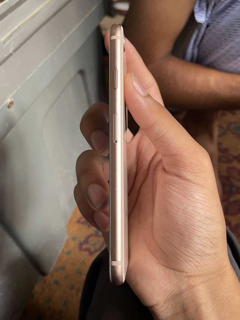 Apple iPhone 8 2
