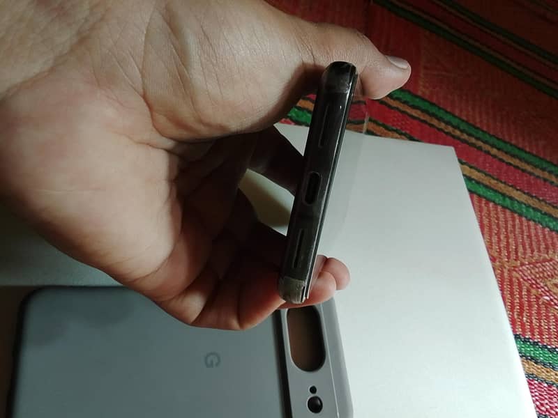 Google Pixel 8 2