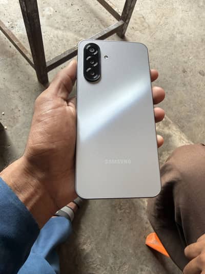 samsung galaxy A17 6/128 only 1month used 10/10 with official warranty