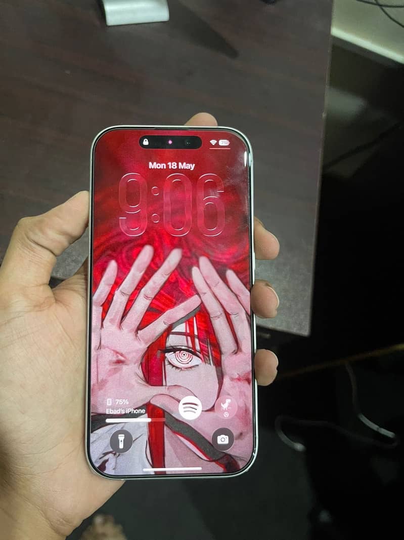 Apple iPhone 17 4