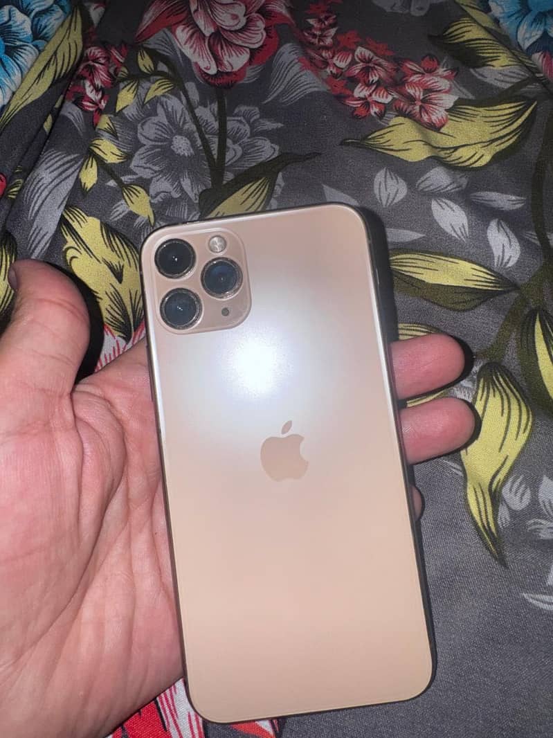 Apple iPhone 11 Pro 2