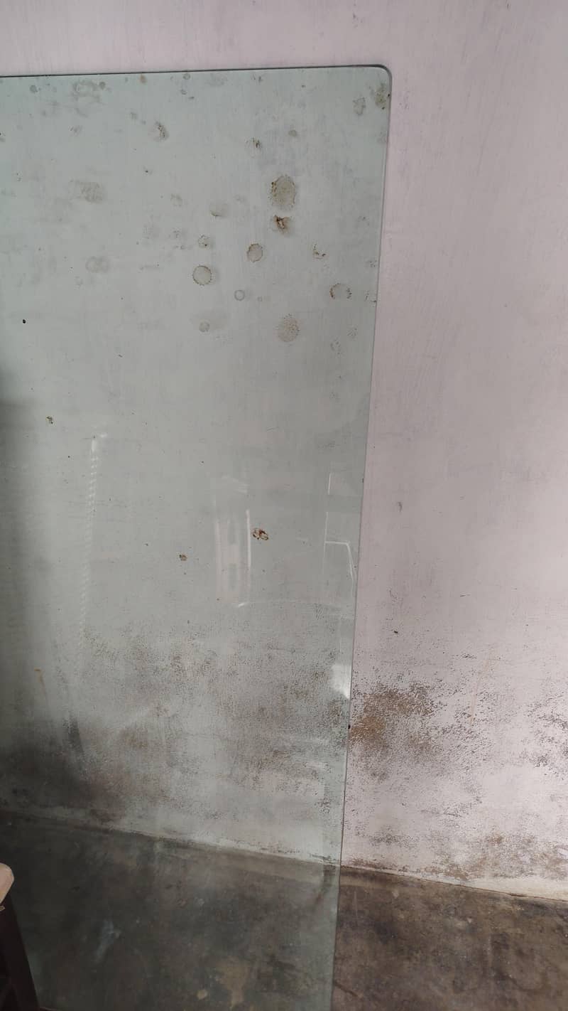 dining table best condition 2