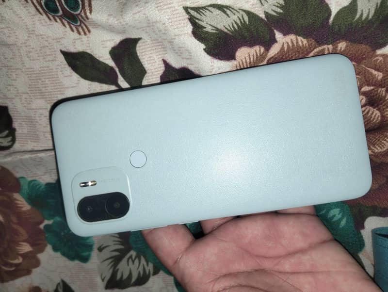 Realme C2 1