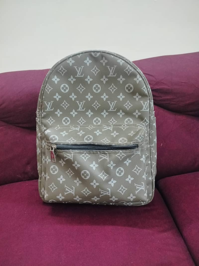 backpack 0
