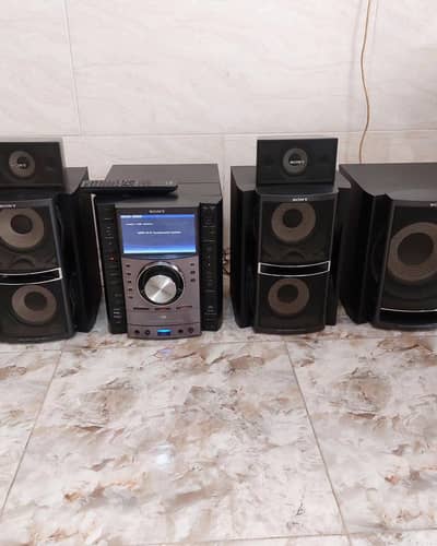 SONY MODEL NO ZR999D deck complet set wit ssurund speakers