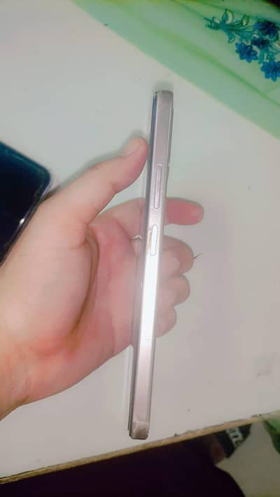 128Gb Storage Ram8Gb