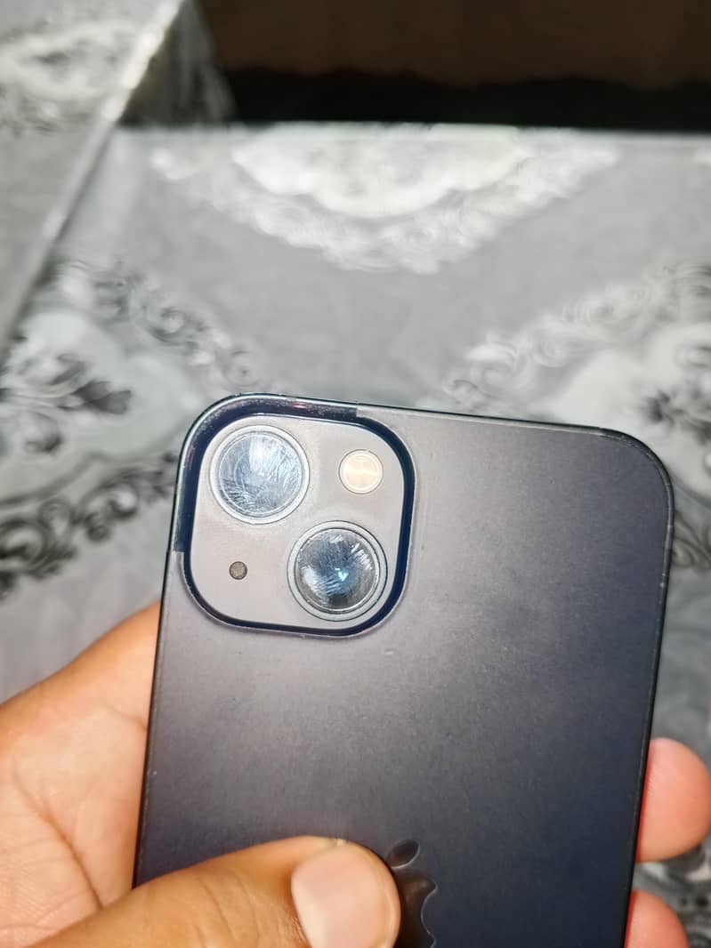 Apple iPhone 13 1