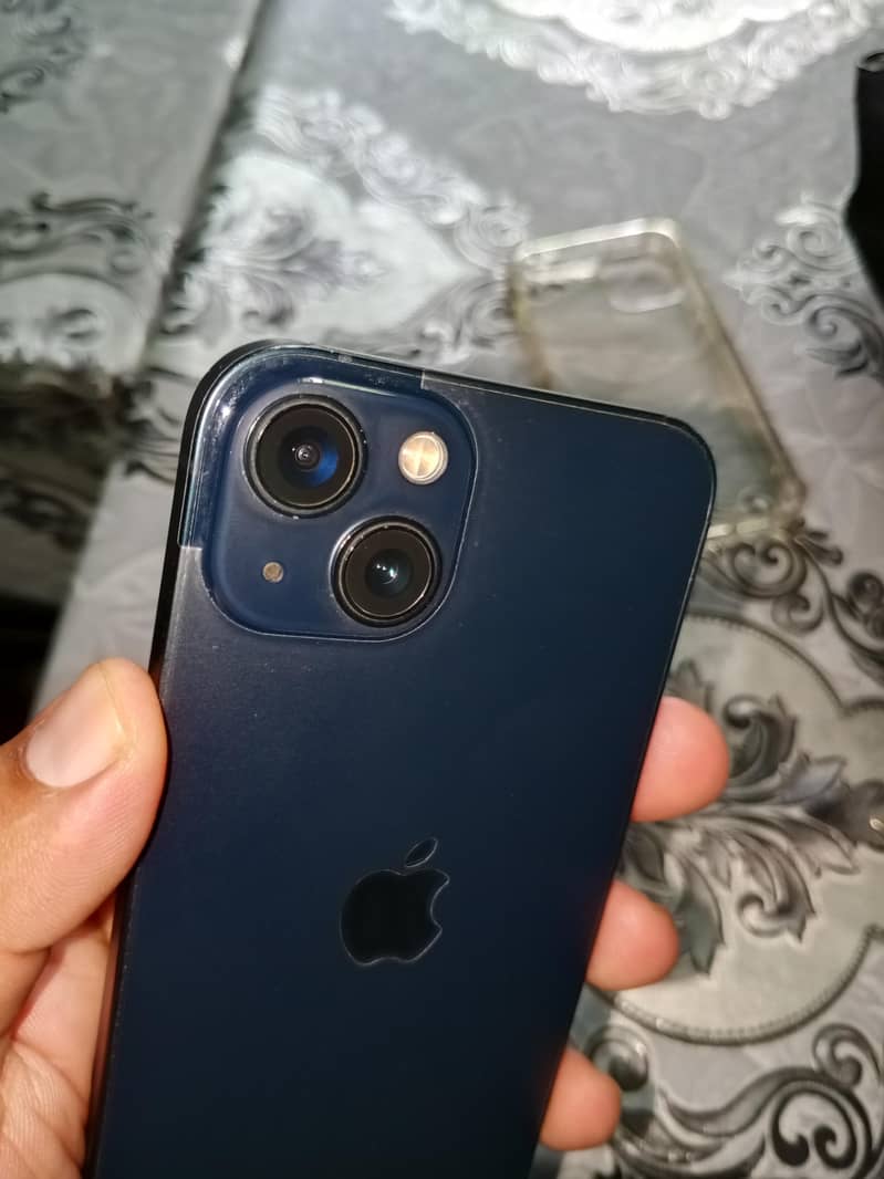 Apple iPhone 13 3