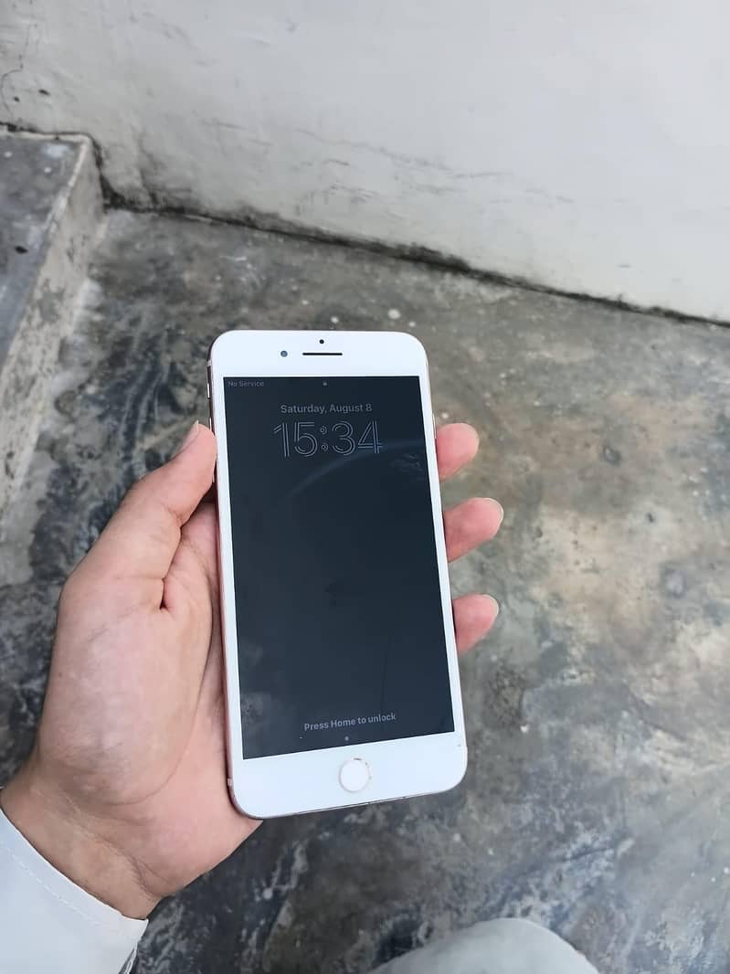 Apple iPhone 8 Plus 1