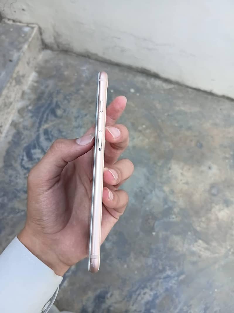 Apple iPhone 8 Plus 10