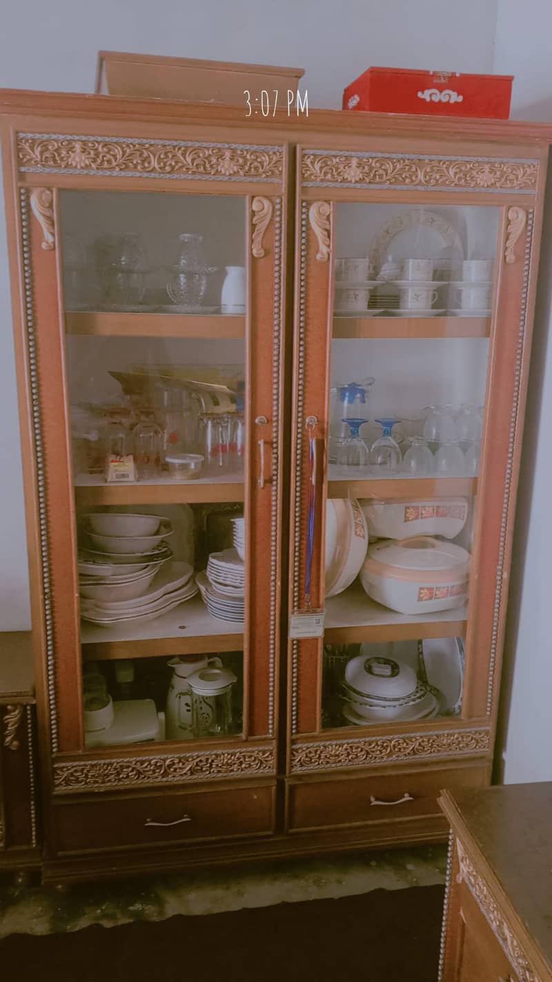 showchase dressing table 3