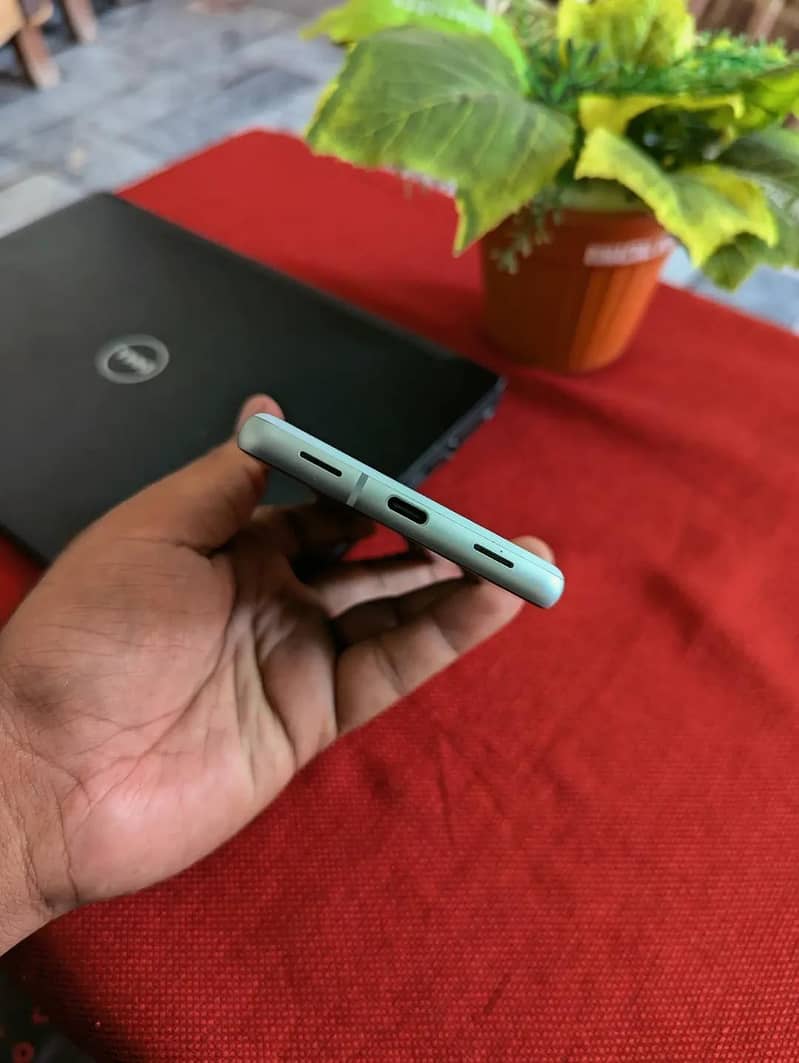 Google Pixel 7a 1