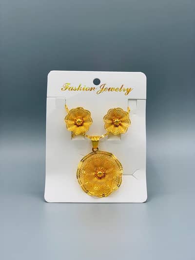 China Gold Design Lakit Sets