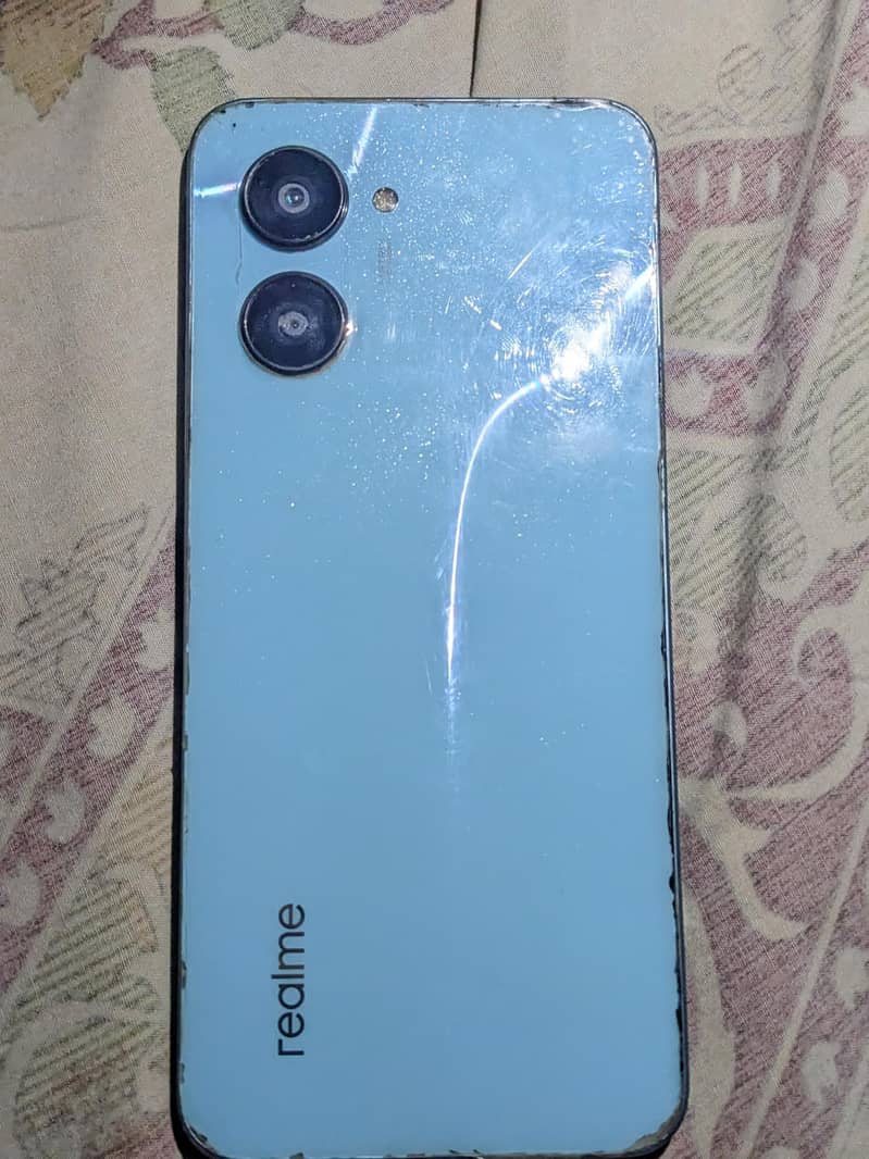 Realme C33 0